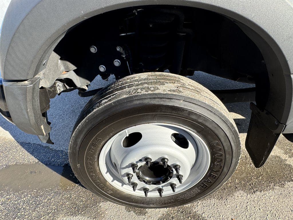 2019 Ford F450 XL image 32