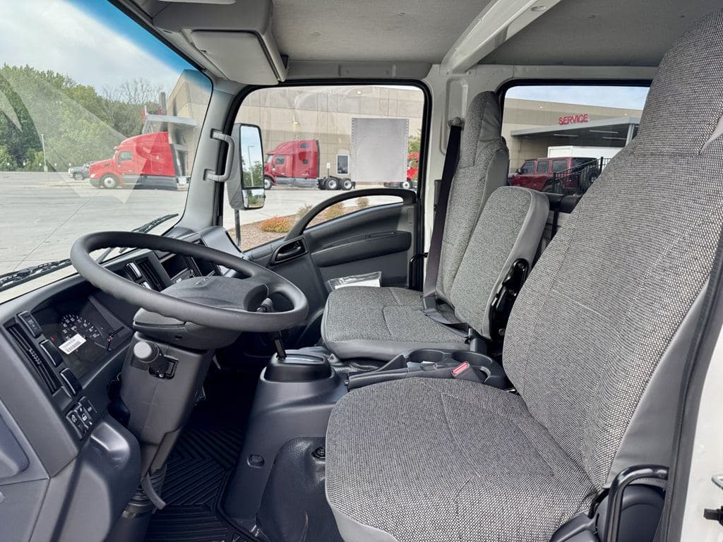 New 2027 ISUZU NPR-HD image 3