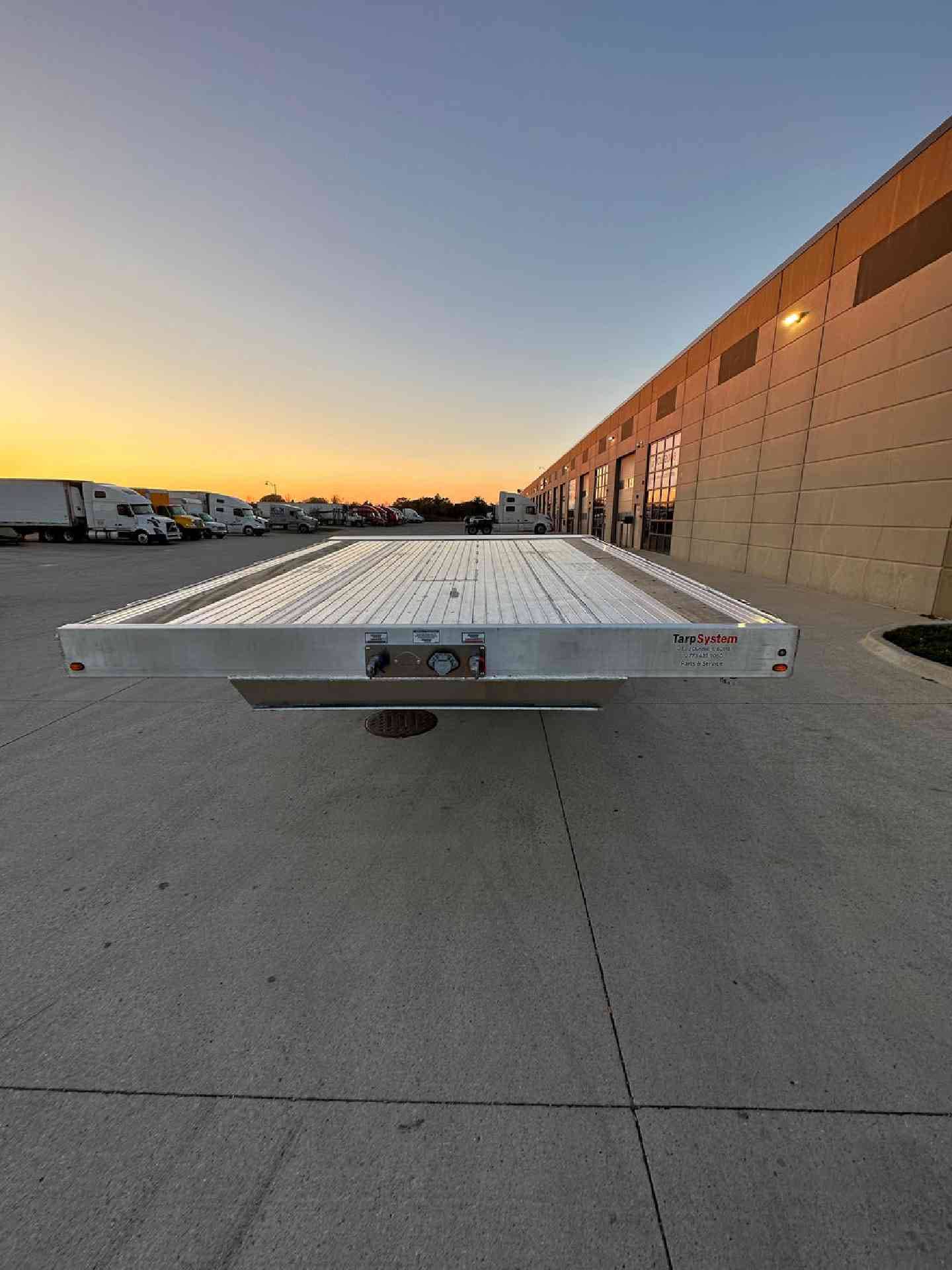 2027 Extreme XS60 Step Deck Low Pro R17.5 image 2