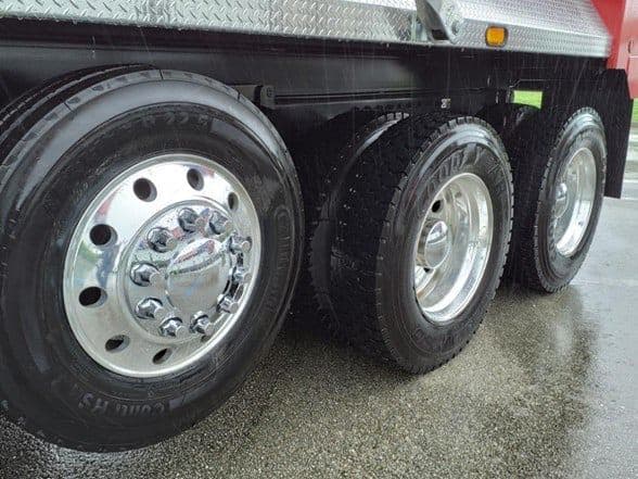 2026 Kenworth T880 image 31