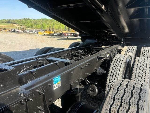 2022 Peterbilt 567 image 8