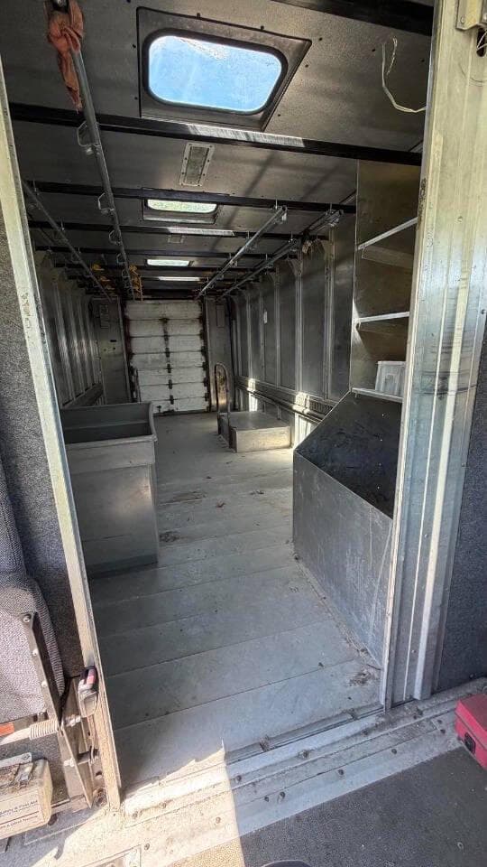 2014 Freightliner MT45 image 5