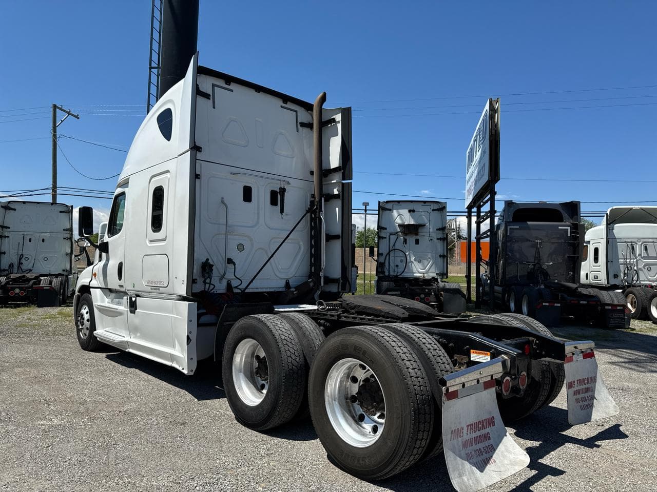 2015 Freightliner Cascadia 125 image 4