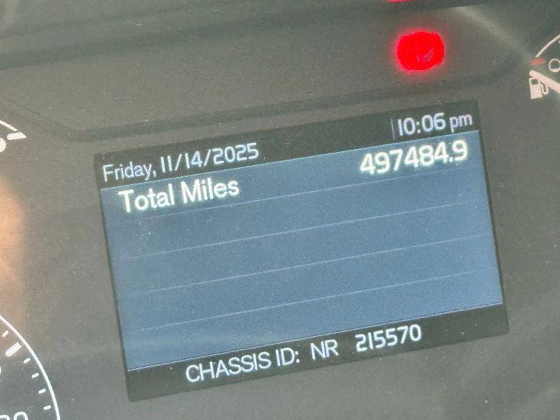 2020 Volvo VNL image 15