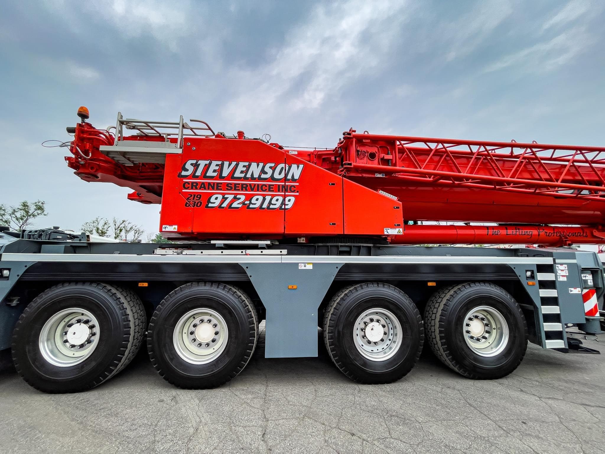 2016 LIEBHERR LTM1300-6.2 AT1692 image 9