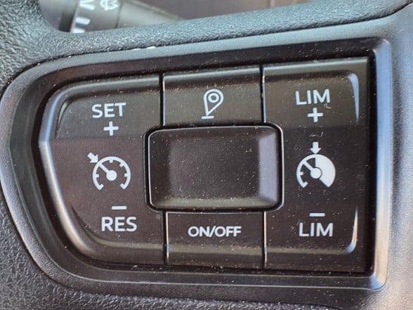 2025 Kenworth T880 image 20