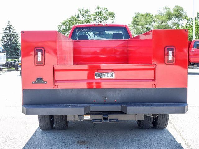 2024 Chevrolet Silverado 4500HD Work Truck image 4