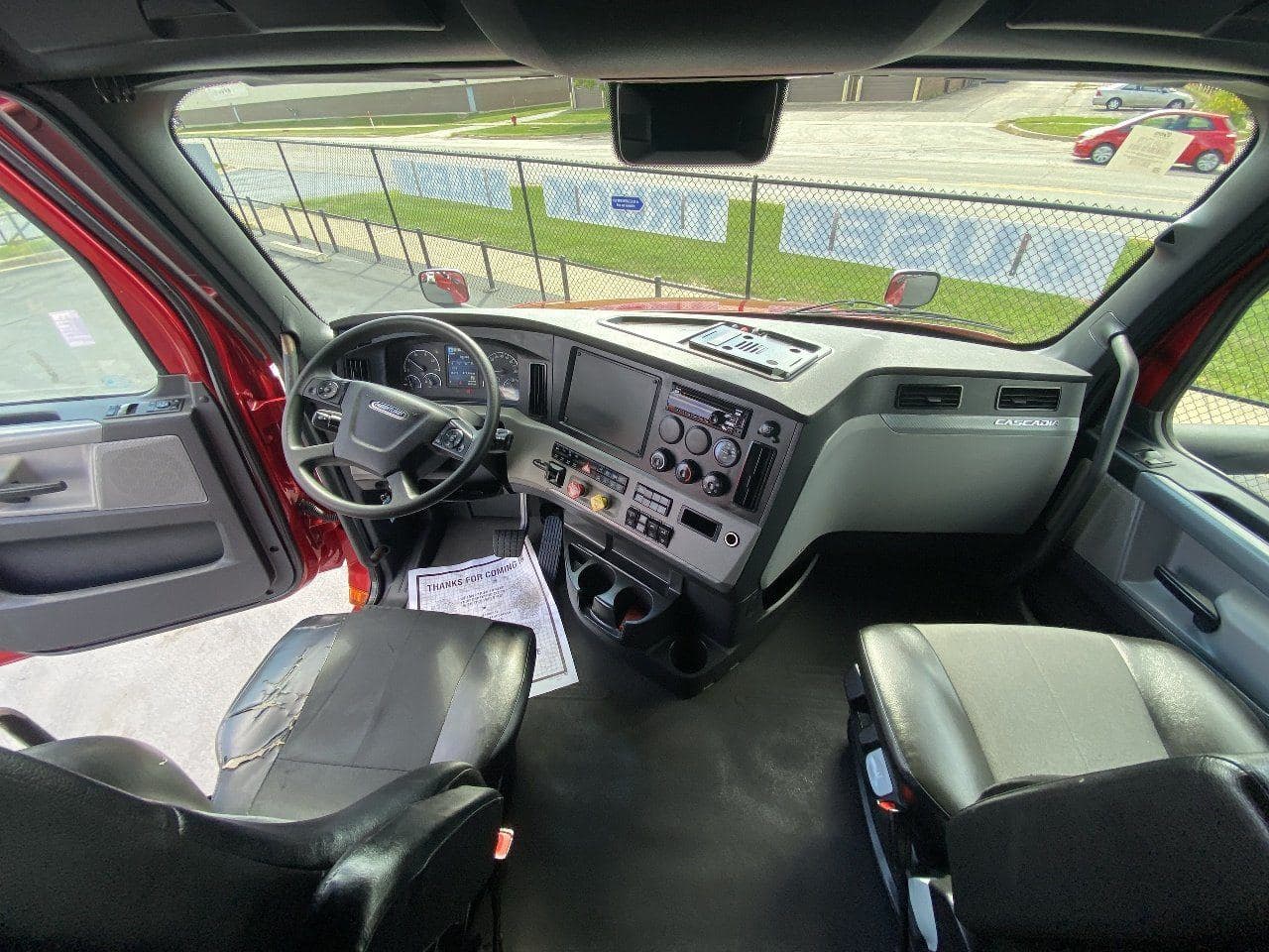 2020 FREIGHTLINER Cascadia CA126 Tandem Axle Sleeper image 16