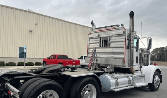 2020 Kenworth W9 Series image 2