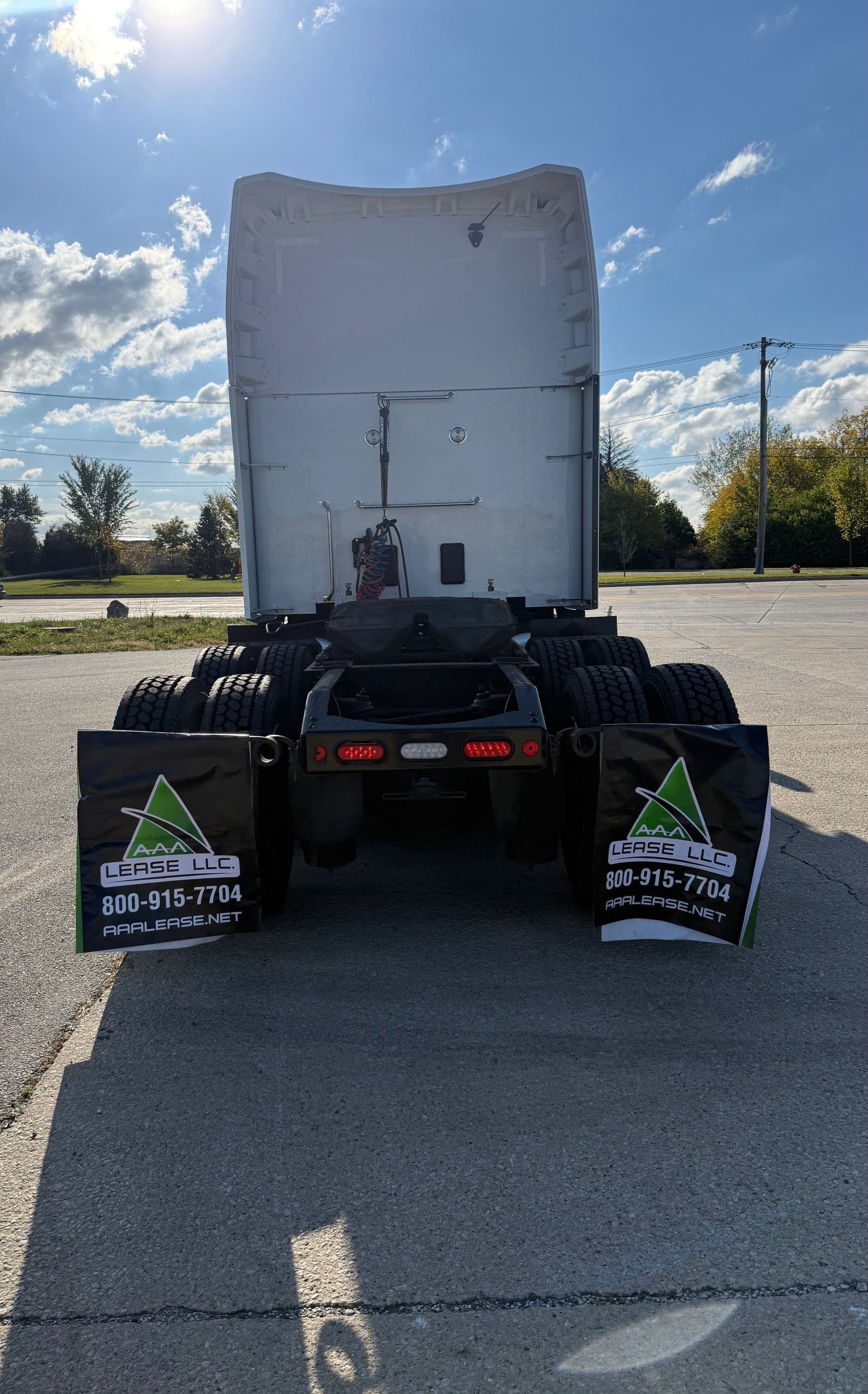 2023 Peterbilt 579 image 6