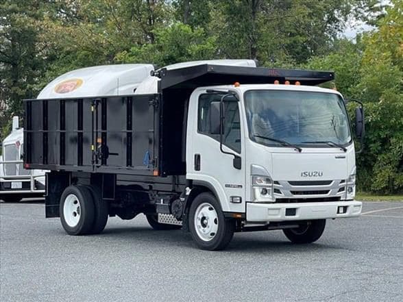 2024 Isuzu NPR HD image 6