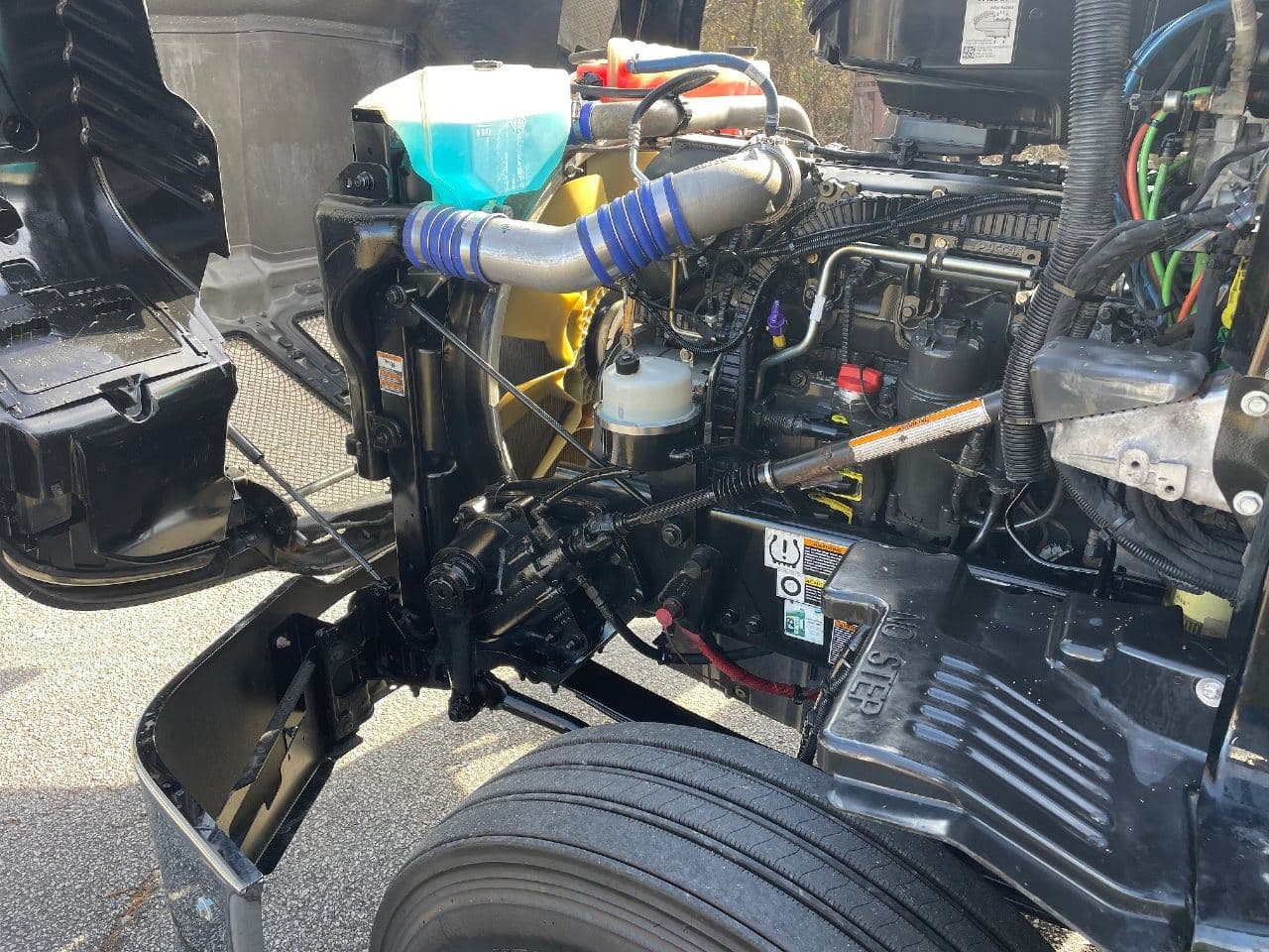 2021 Kenworth T680 image 27