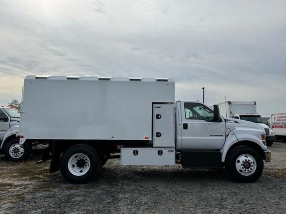 2025 Ford 4143D image 2