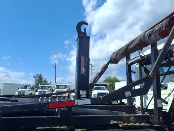 2020 Mack GRANITE 64FT image 4