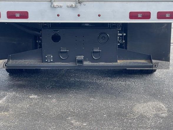 2024 Isuzu 3500 image 11