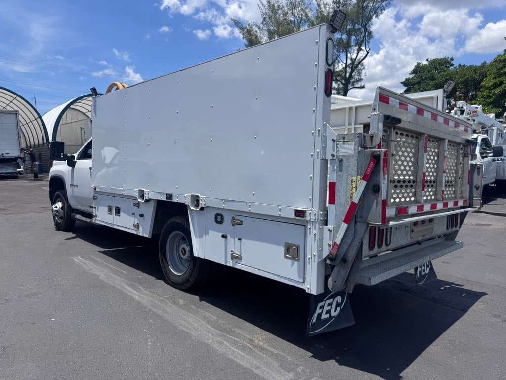 2022 Chevrolet Silverado 3500hd C/C image 4