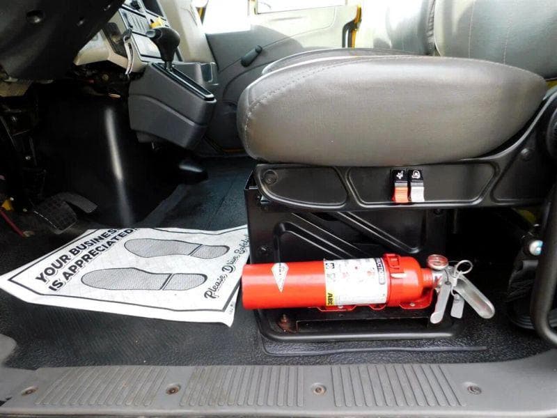 2019 International 4300 image 13