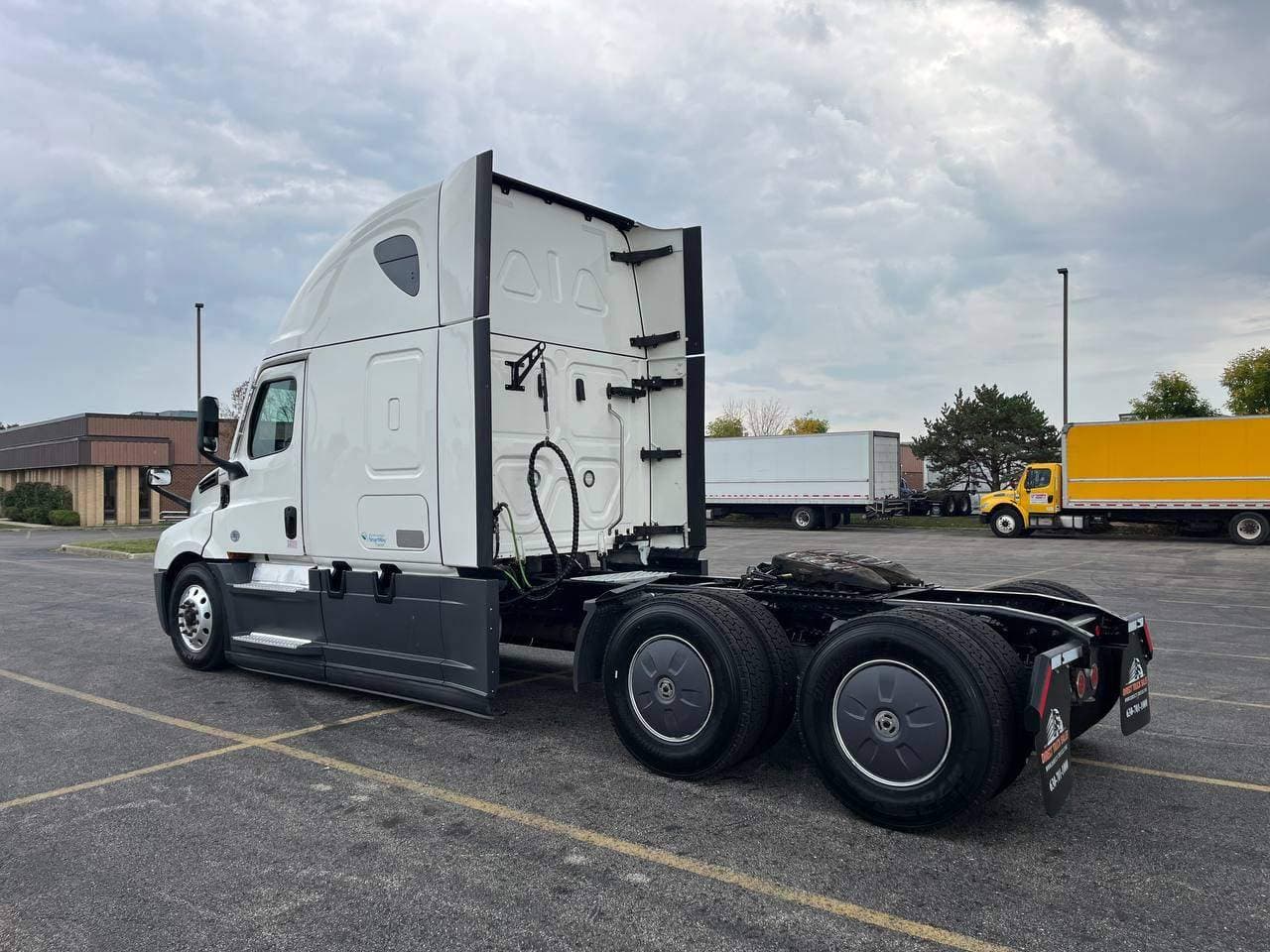 2022 Freightliner Cascadia 126 #1186 image 6