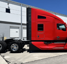 2023 Kenworth 310 image 4