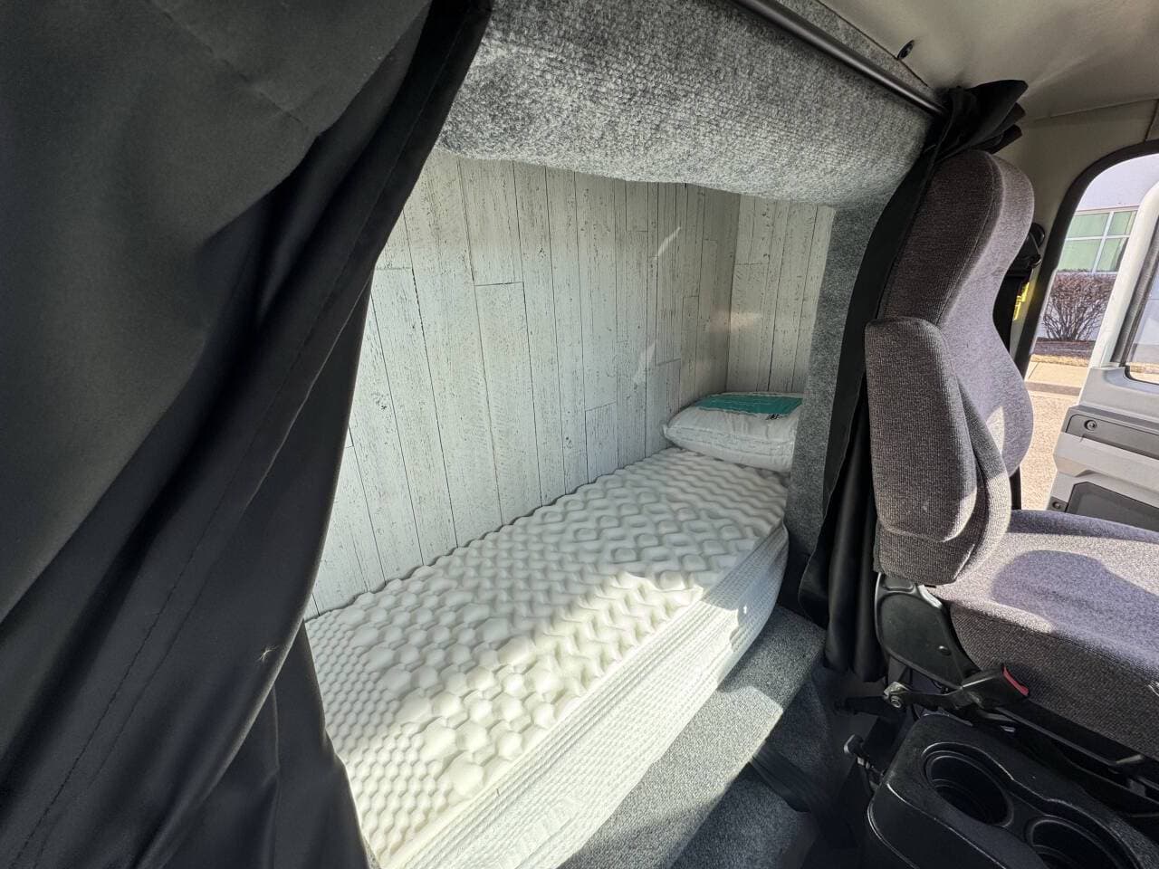 2024 Mack MD6 image 10