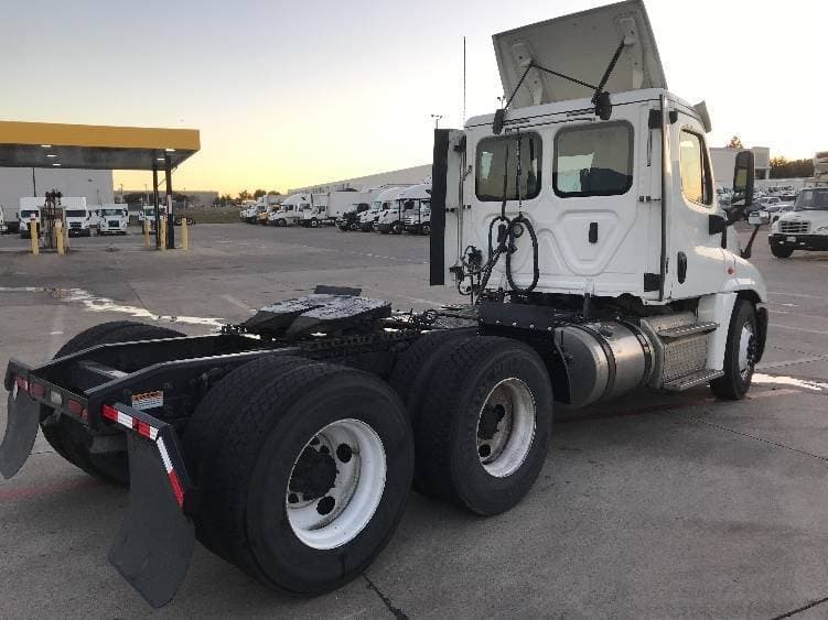2018 Freightliner Cascadia image 7