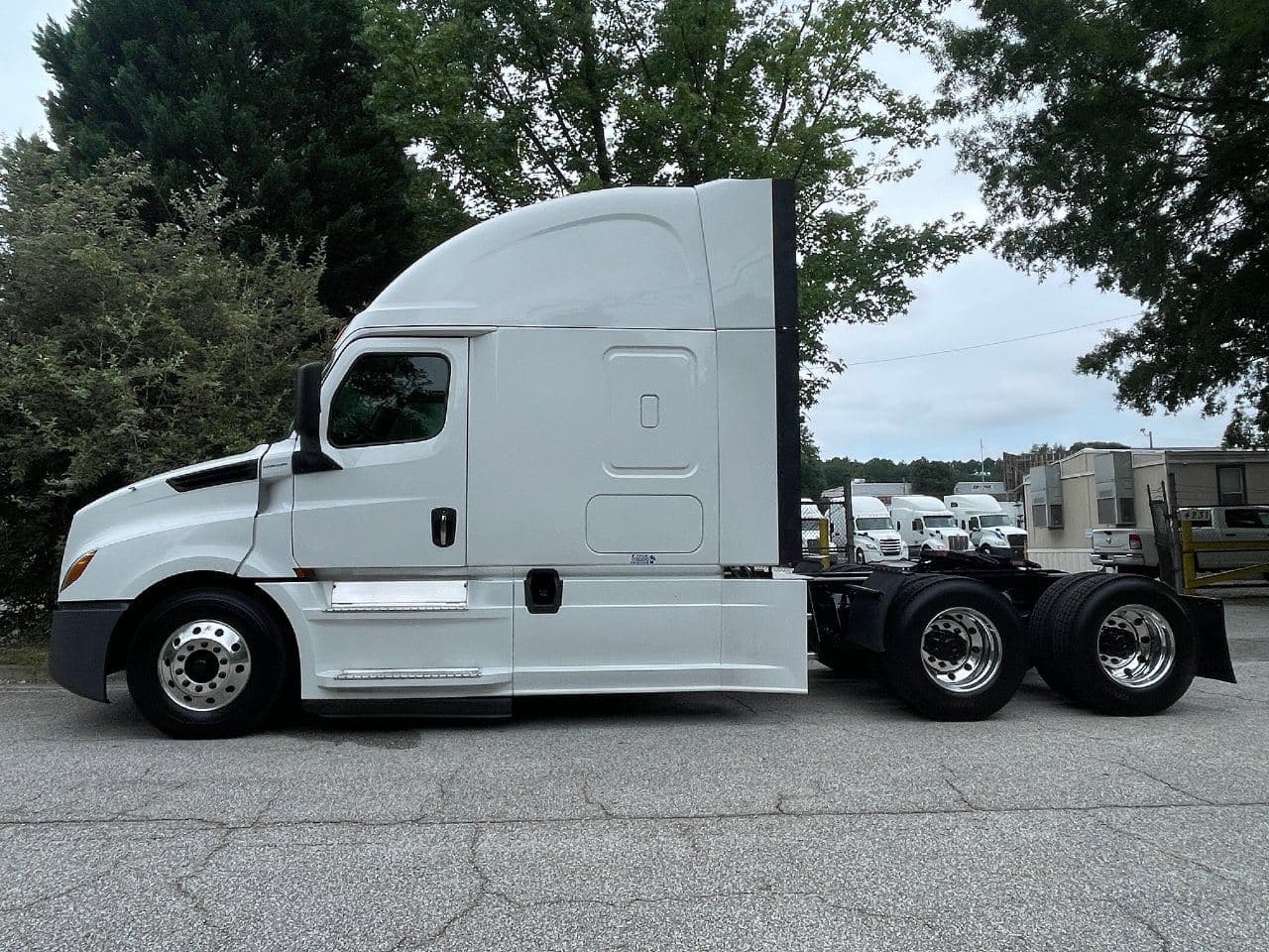 2019 Freightliner Cascadia 126 image 6
