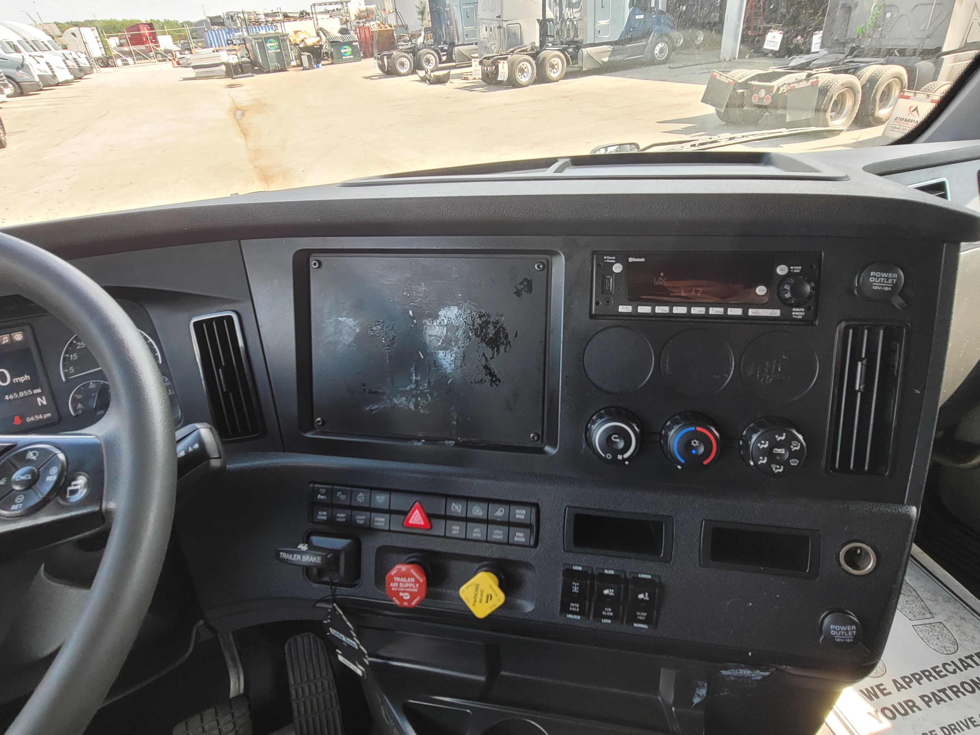 2024 Freightliner Cascadia 126 image 9