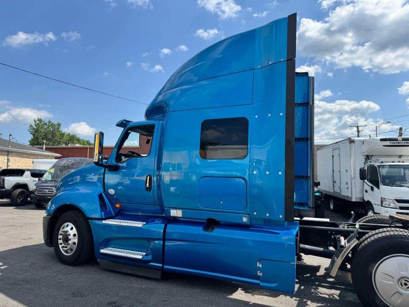 2019 International 1652 image 6