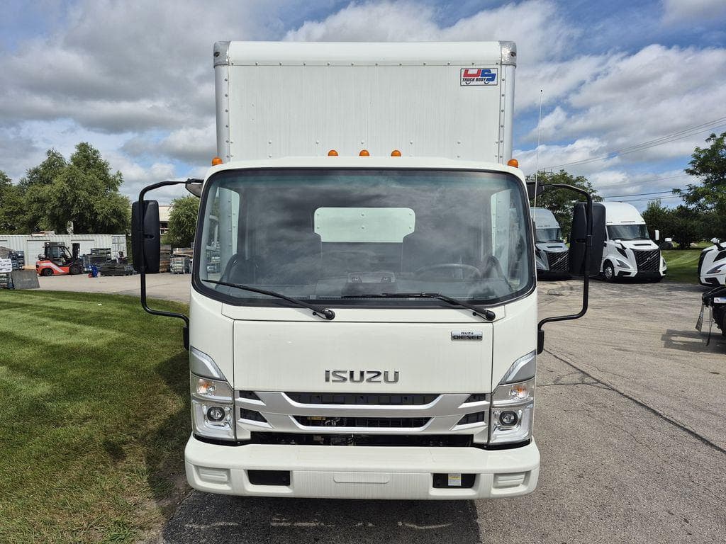 2024 Isuzu NRR image 8