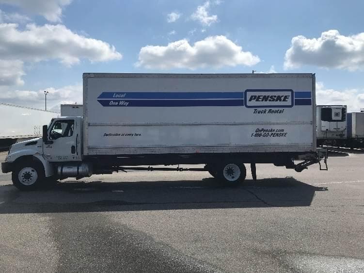 2022 International MV607 Box Truck - 220HP, 6 Speed Automatic, Roll up Door image 4