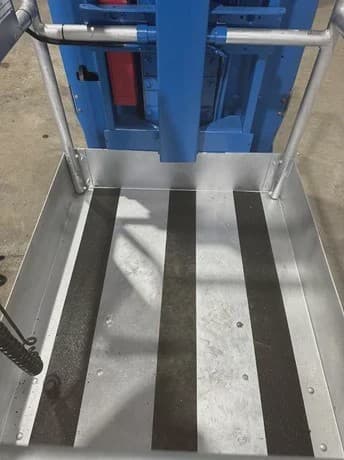 2021 GENIE GR20 image 6