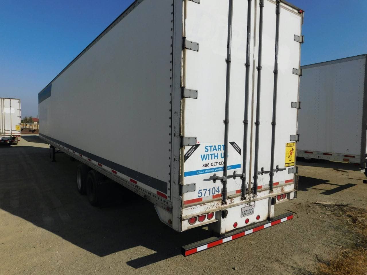 2000 Alloy Trailers - FRP 53' Dry Van Trailer image 3