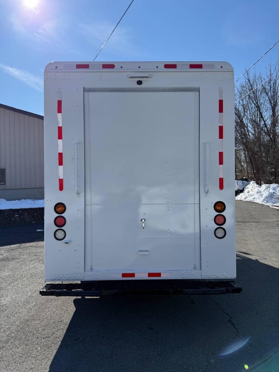 2020 Freightliner MT45 image 11