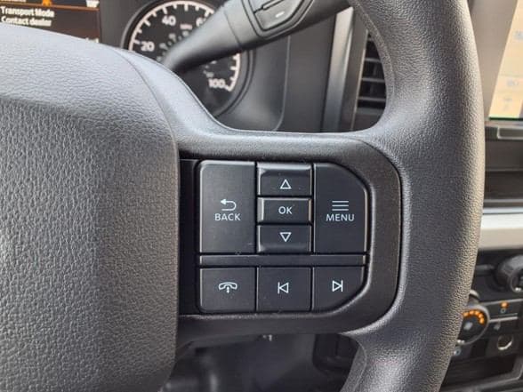 2025 Ford F550 image 12