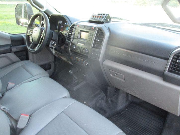 2018 Ford F550 SUPER CAB BUCKET TRUCK 4X4 image 12