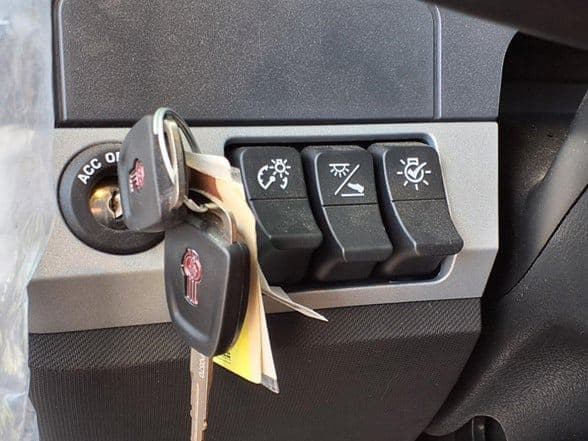 2025 Kenworth T880 image 27