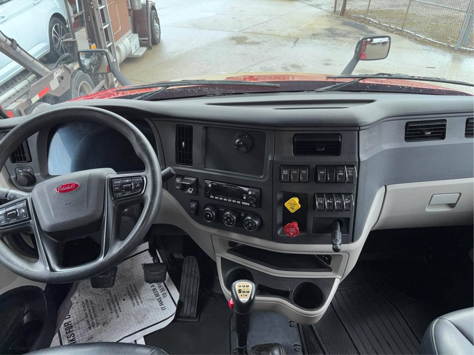 2024 Peterbilt 579 image 11