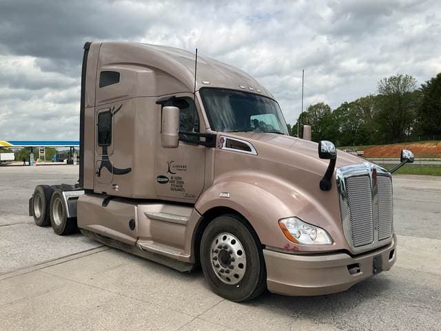 2021 Kenworth T680 image 4