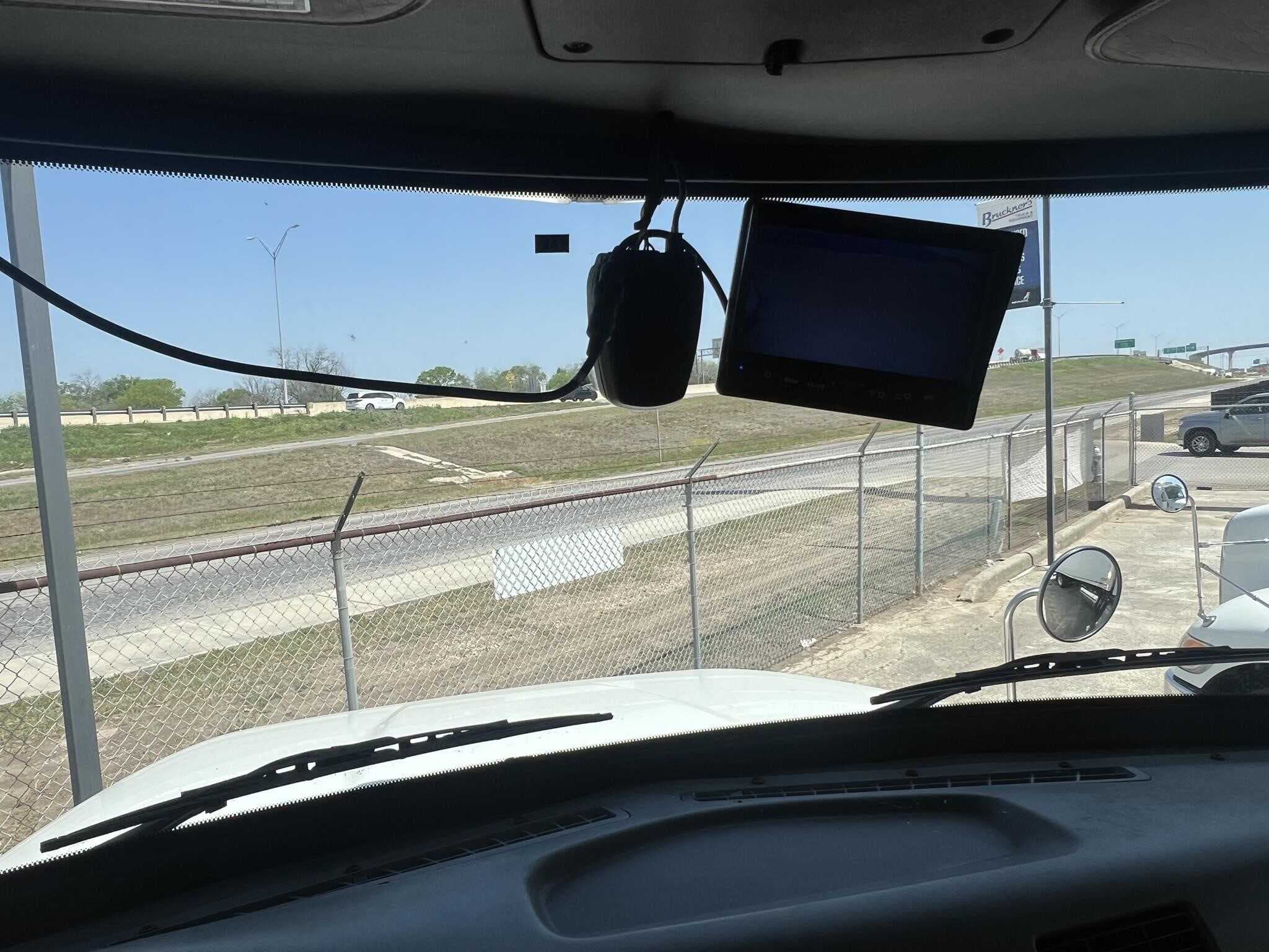 Used 2020 PETERBILT 337 Box Truck - Straight Truck in San Antonio, TX image 6
