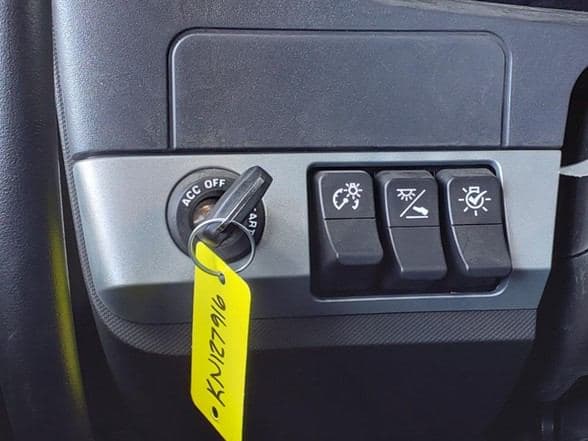 2025 Kenworth T880 image 12