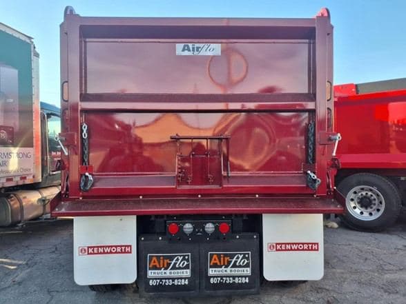 2025 Kenworth W990 image 3