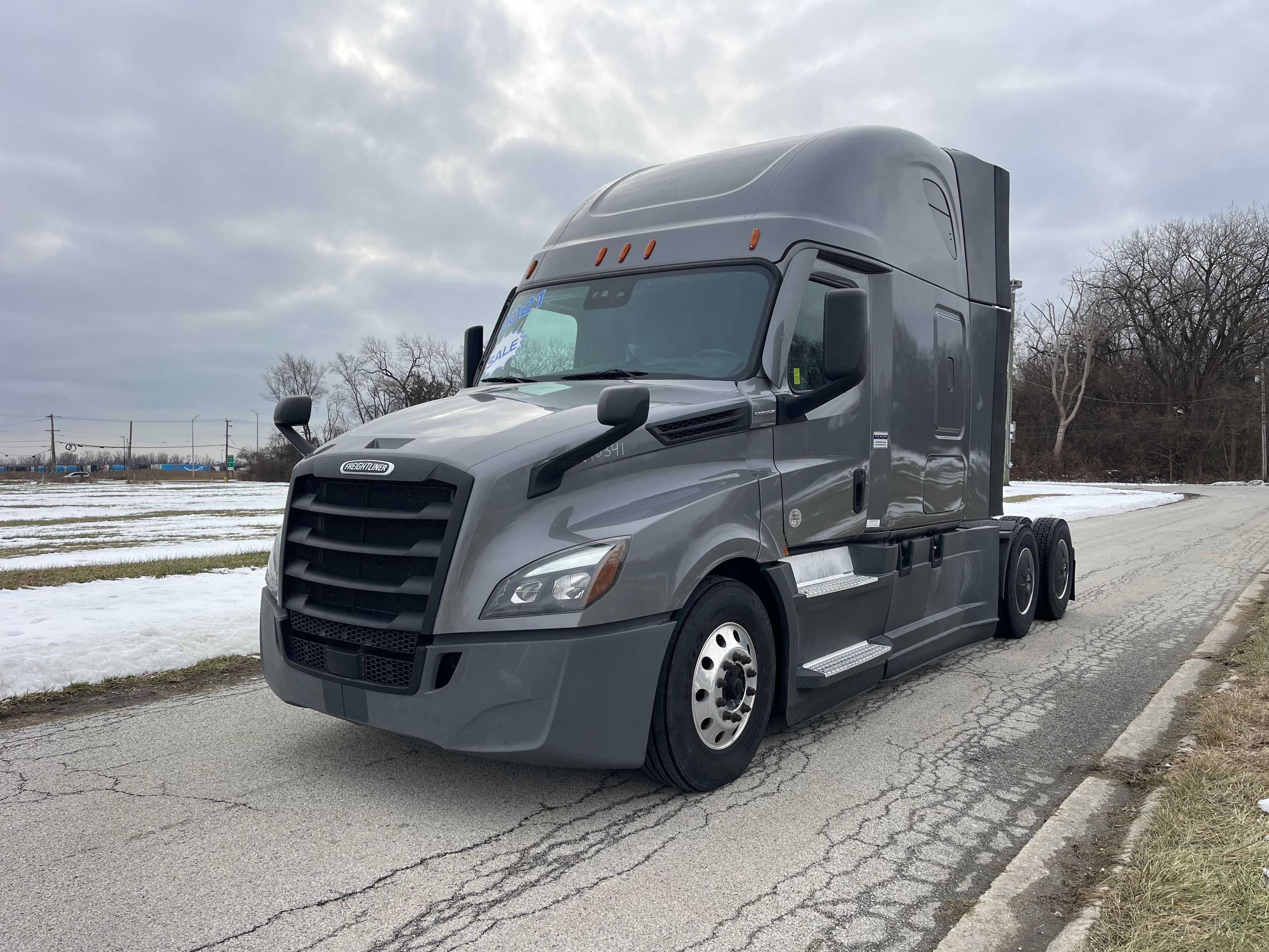 2021 Freightliner Cascadia image 1