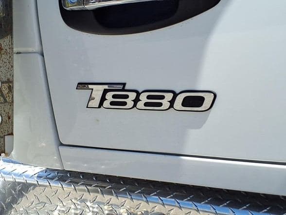 2025 Kenworth T880 image 19