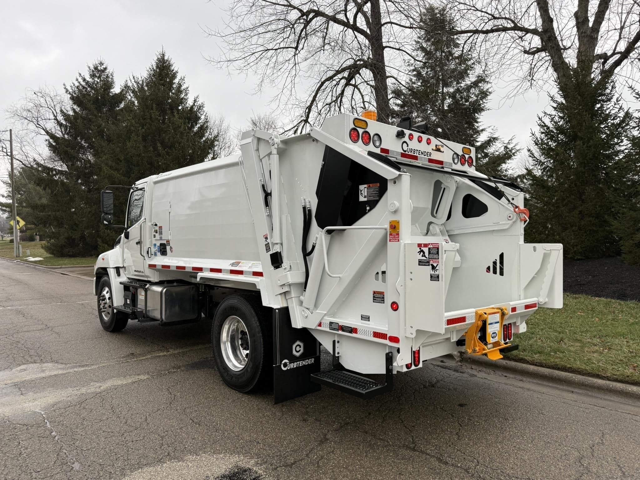 2025 MACK MD6 120090 image 7