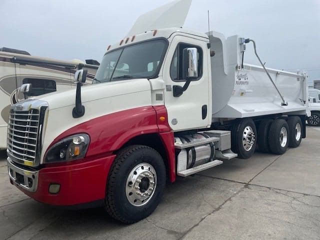 2019 Freightliner Cascadia 113 image 5