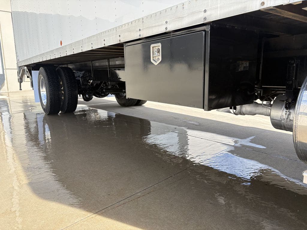 Used 2021 KENWORTH T270 image 15