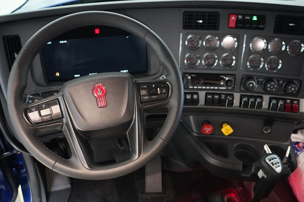 New 2027 KENWORTH W990 image 2
