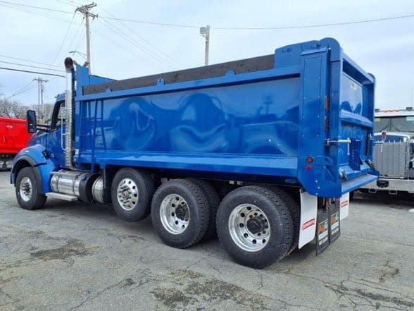 2025 Kenworth T880 image 7