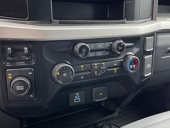 2024 Ford F550 image 22