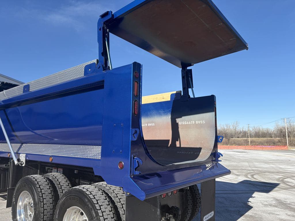 New 2026 KENWORTH T480 image 18